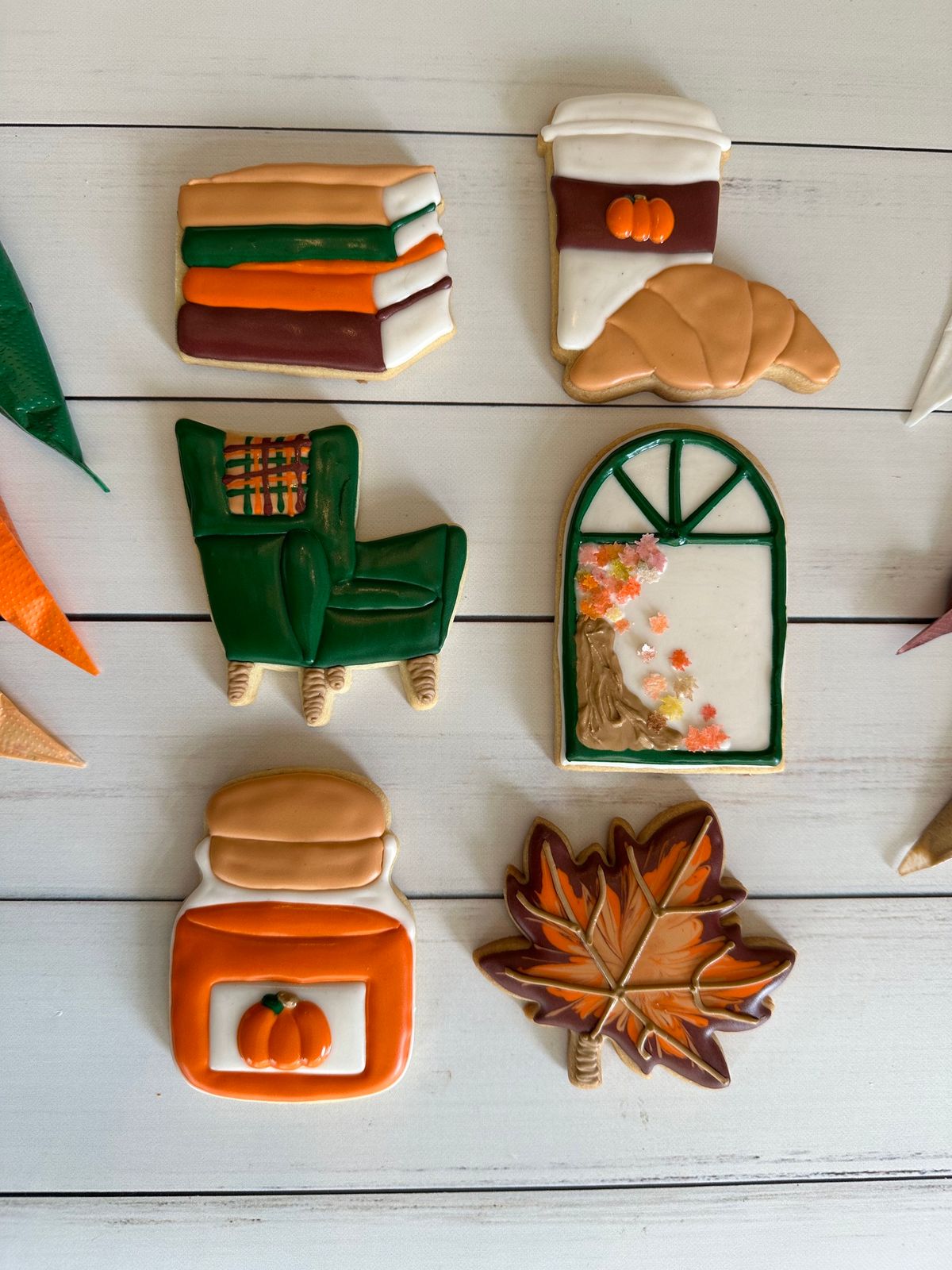 Cozy fall cookie decorating class