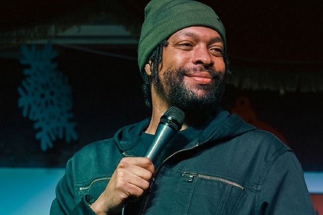 DeRay Davis at the Laugh Out Loud Comedy Club