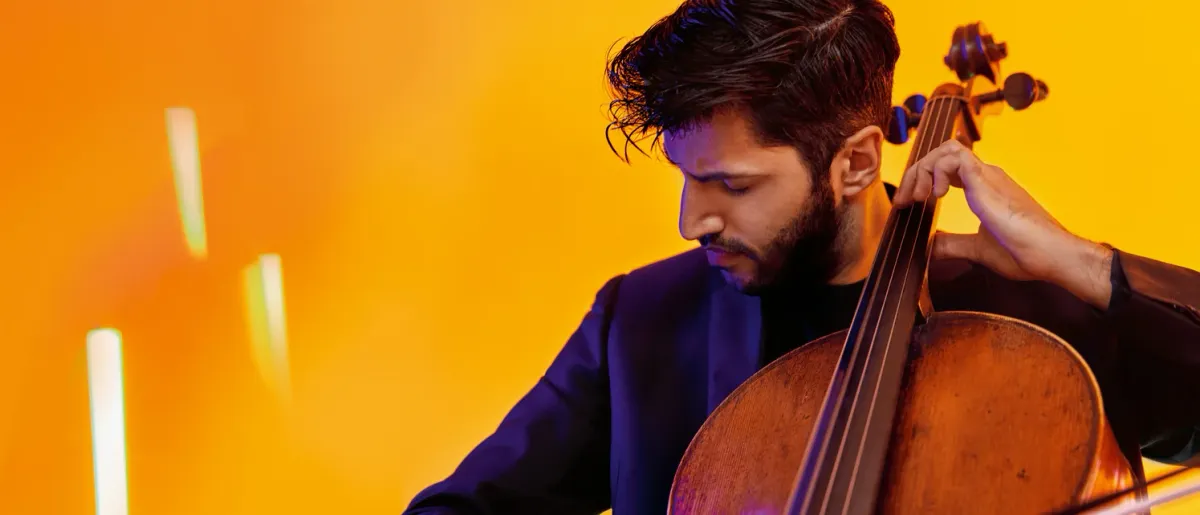 Kian Soltani in FRANKFURT \/ MAIN