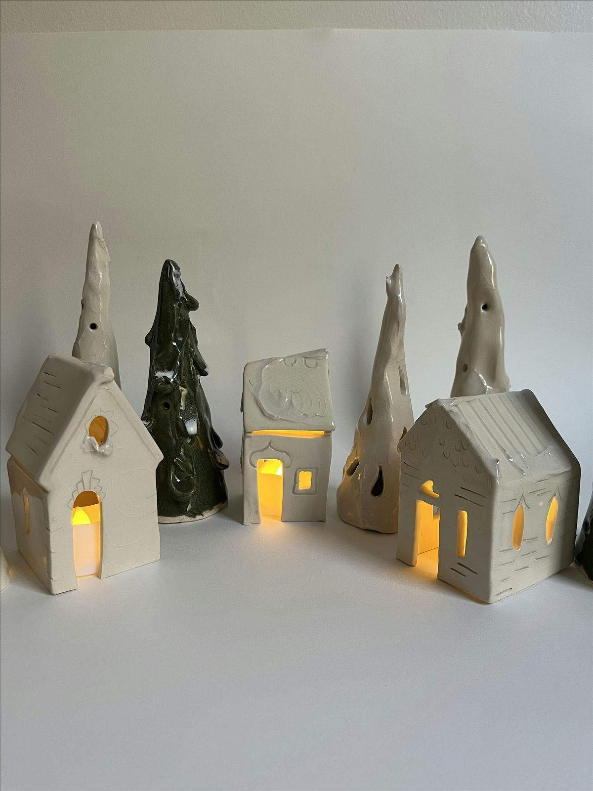 Holiday Pottery Workshop at Saturn Road