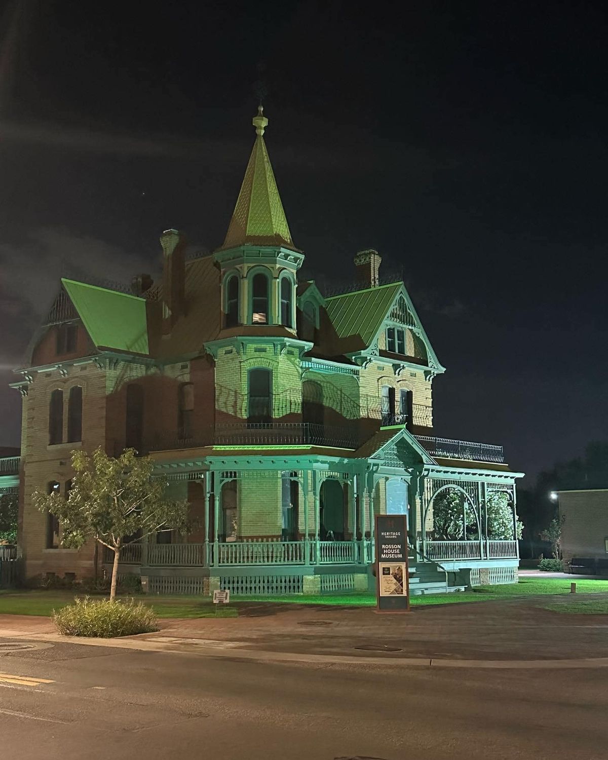 Phoenix History, Mystery and Ghost Hunting Tour