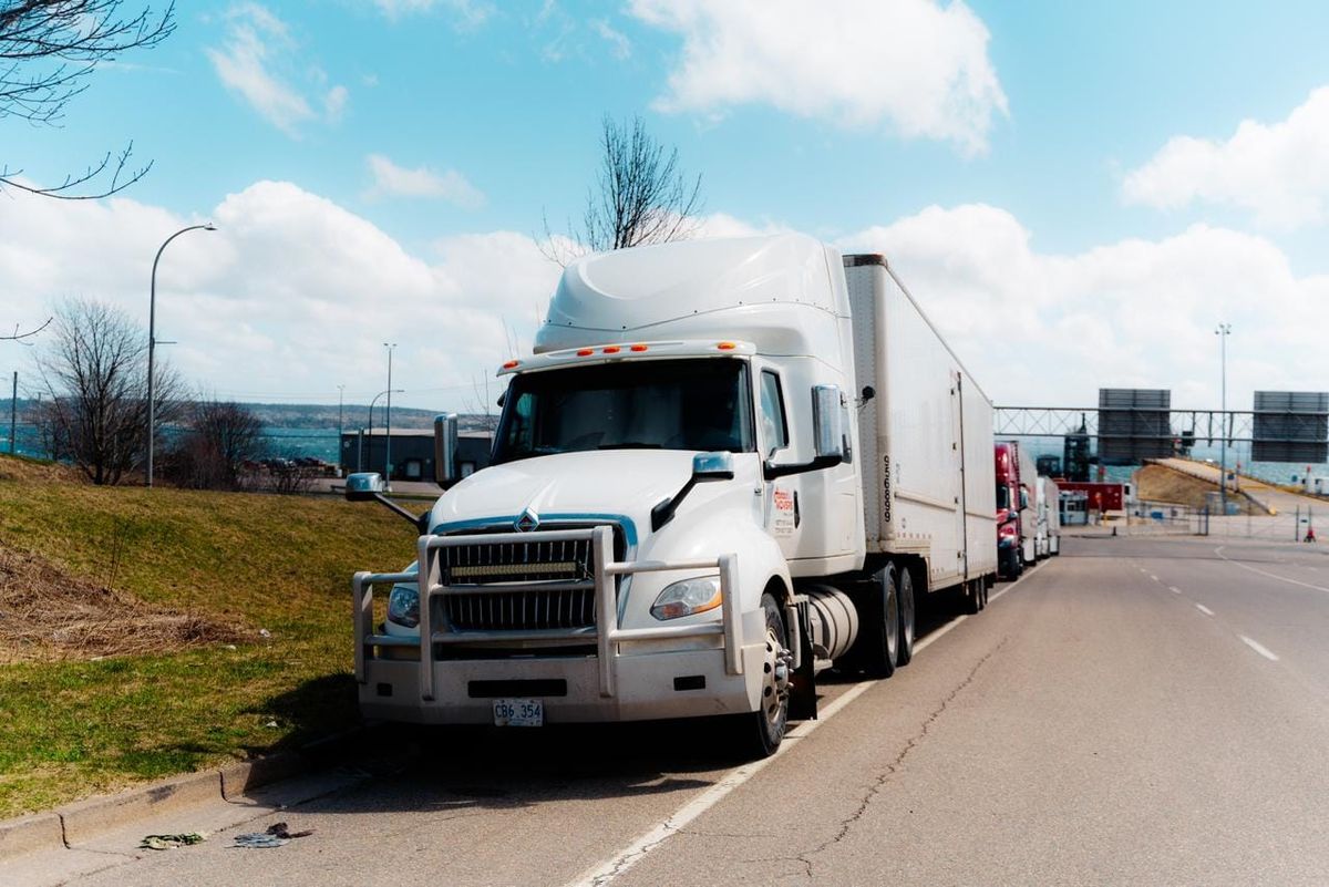 NL TO ONTARIO AND BACK TO NEWFOUNDLAND- LOTS OF SPACE