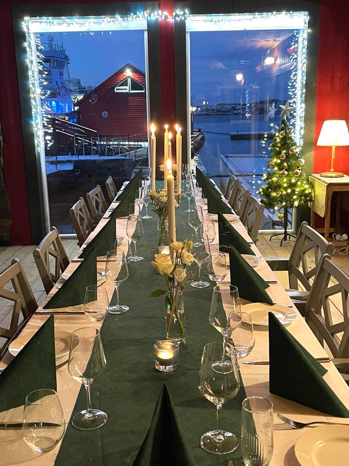 Julebord p\u00e5 Skjerjehamn