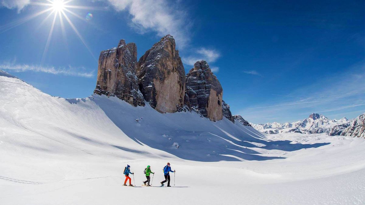 T\u00e9li Dolomitok mesesz\u00e9p t\u00e1jain - H\u00f3talpas \u00e9s ferrat\u00e1s t\u00fara a Tre Cime \u00e1rny\u00e9k\u00e1ban