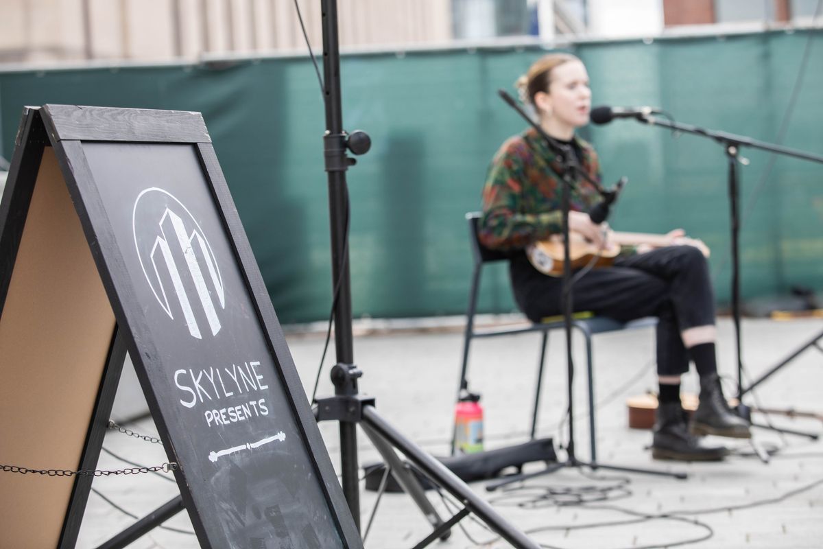 Acoustic Lunch Hour with Skylyne Music Group 