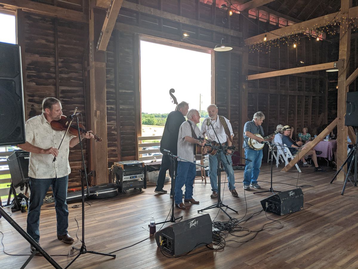 Bluegrass in the Barn with Five of a Kind