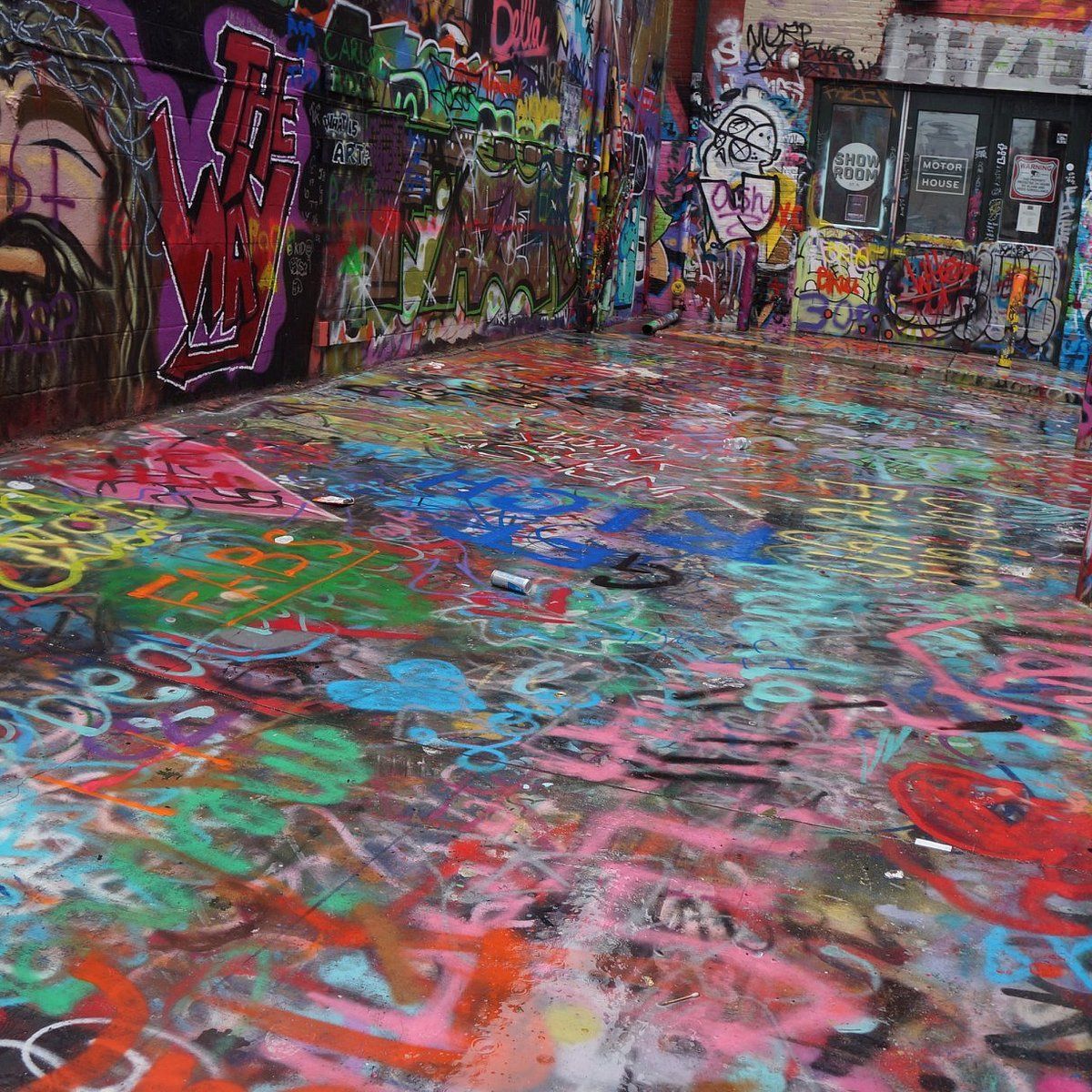 Graffiti Alley Photo Shoot 