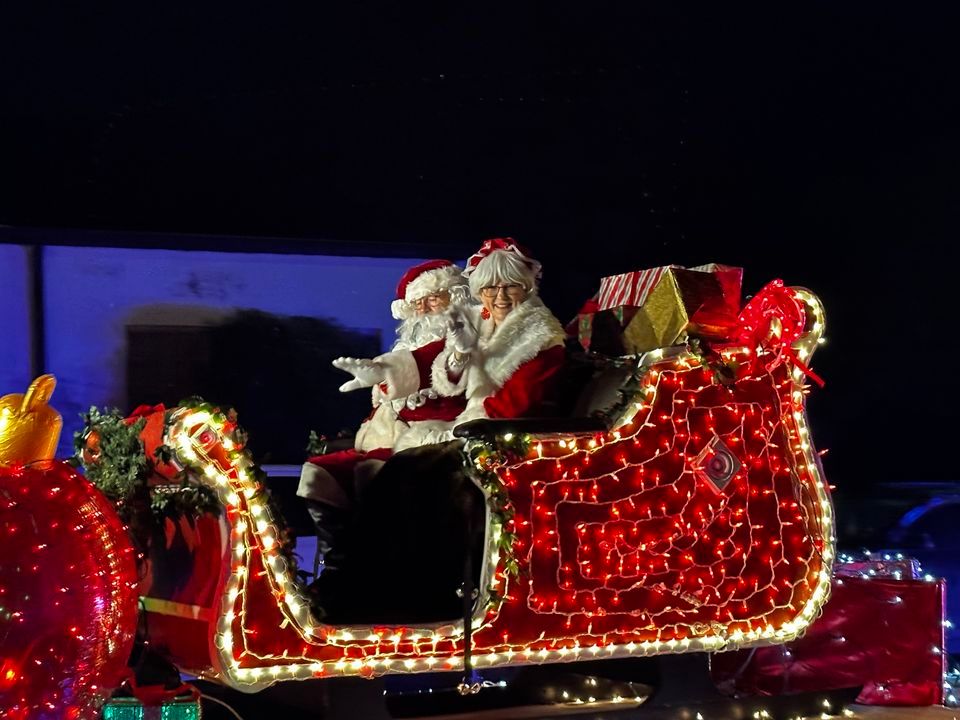 Merry Wells Lighted Christmas Parade