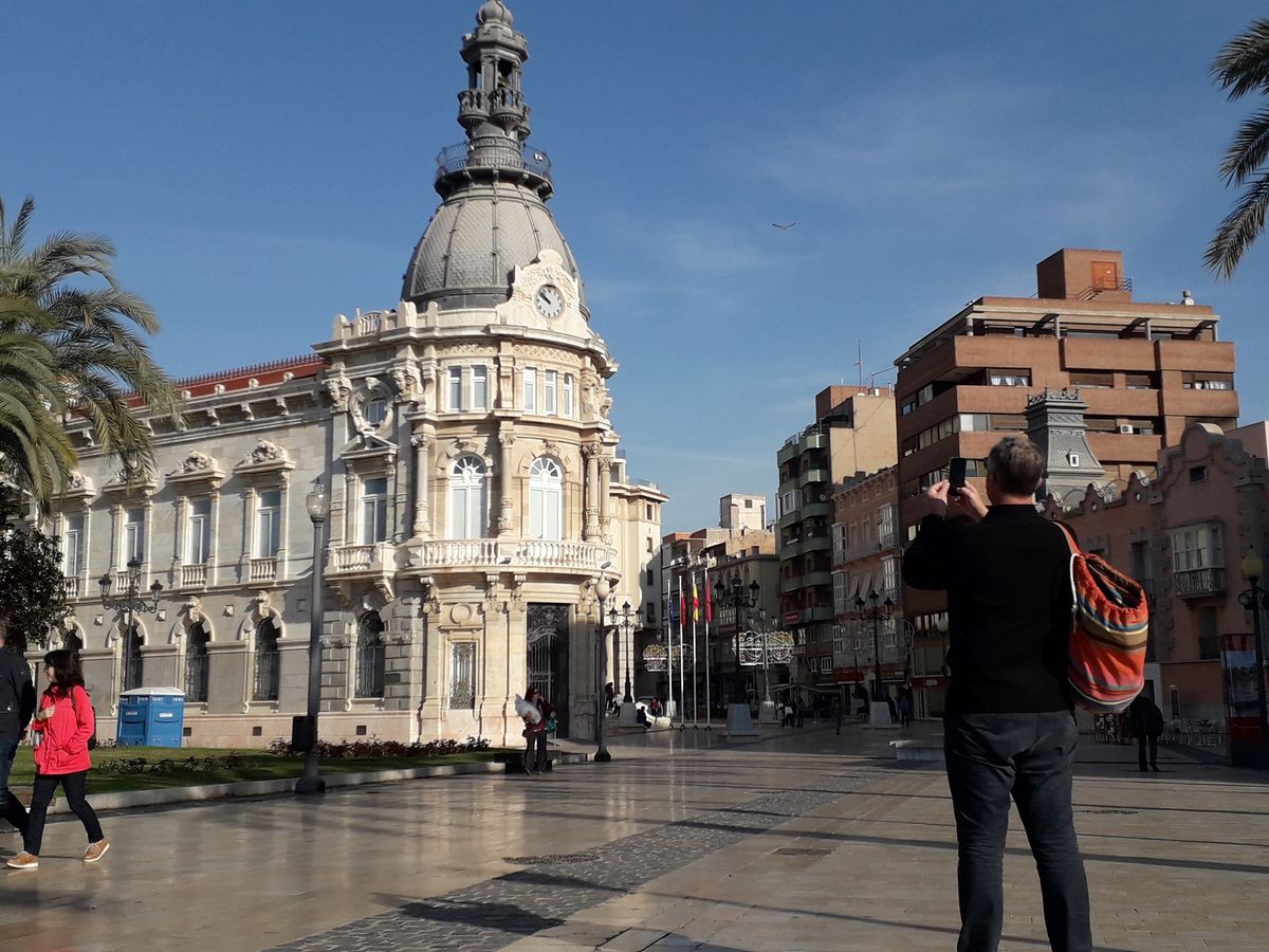 ART-NOUVEAU CARTAGENA TOUR + TAPA & DRINK