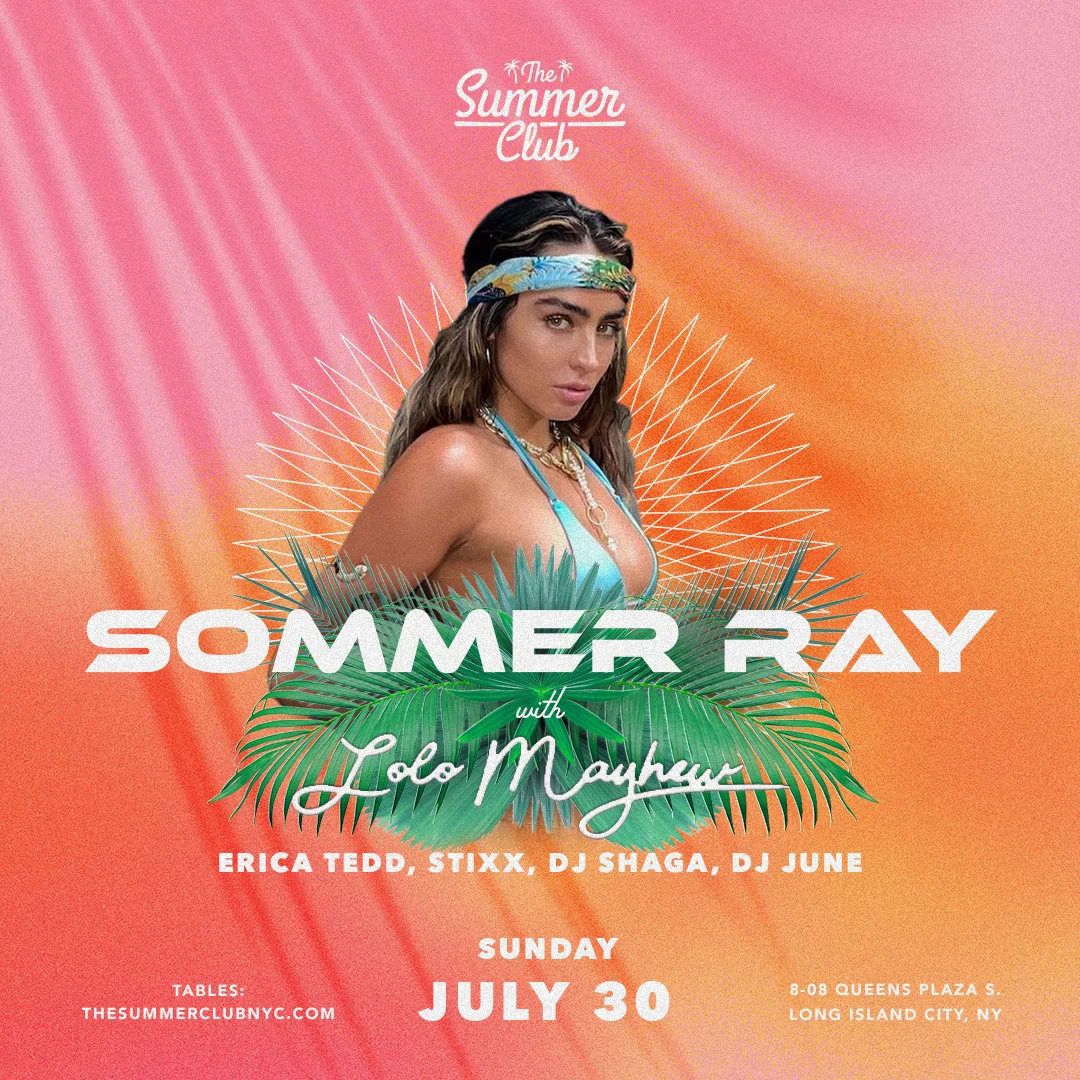 Sommer Ray at LIV Beach Las Vegas