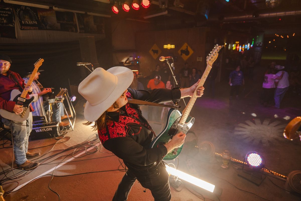 Smokey Jones and The 3 Dollar Pistols at Icehouse IL