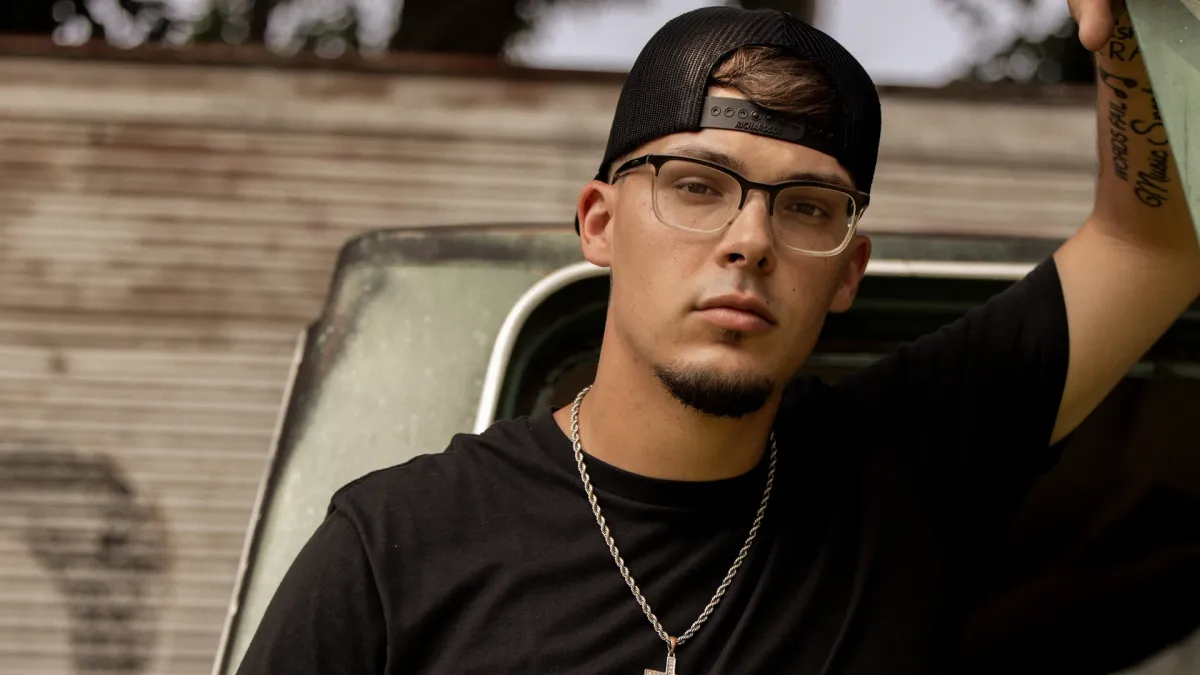 Chase Matthew, Zach John King, Trevor Snider in Saint Louis