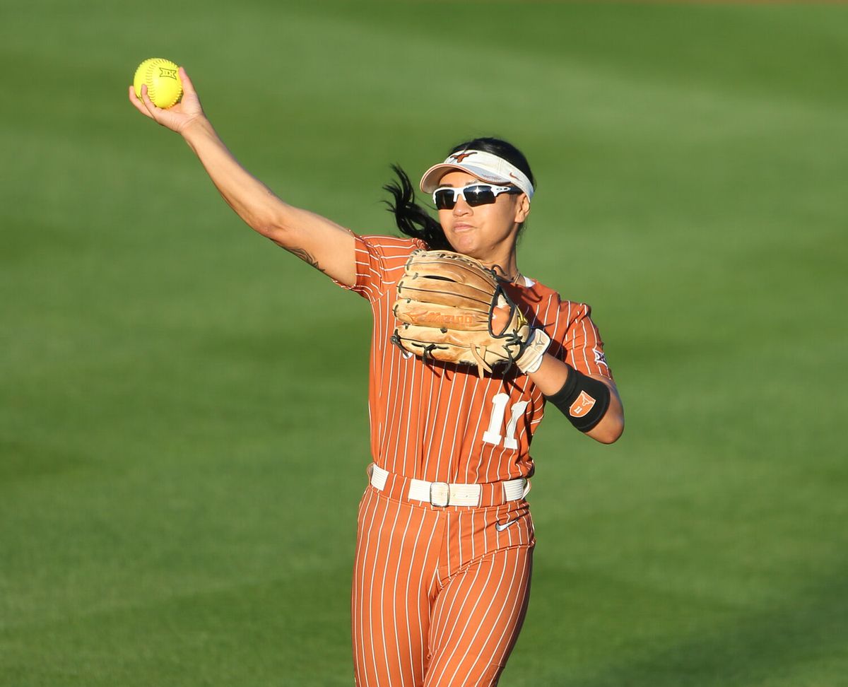 Houston Christian Huskies at Texas Longhorns Baseball