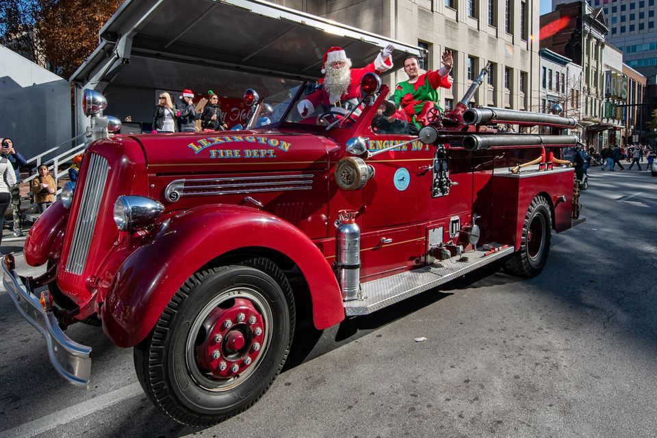 Lexington's Holiday Parade presented by Commonwealth Credit Union