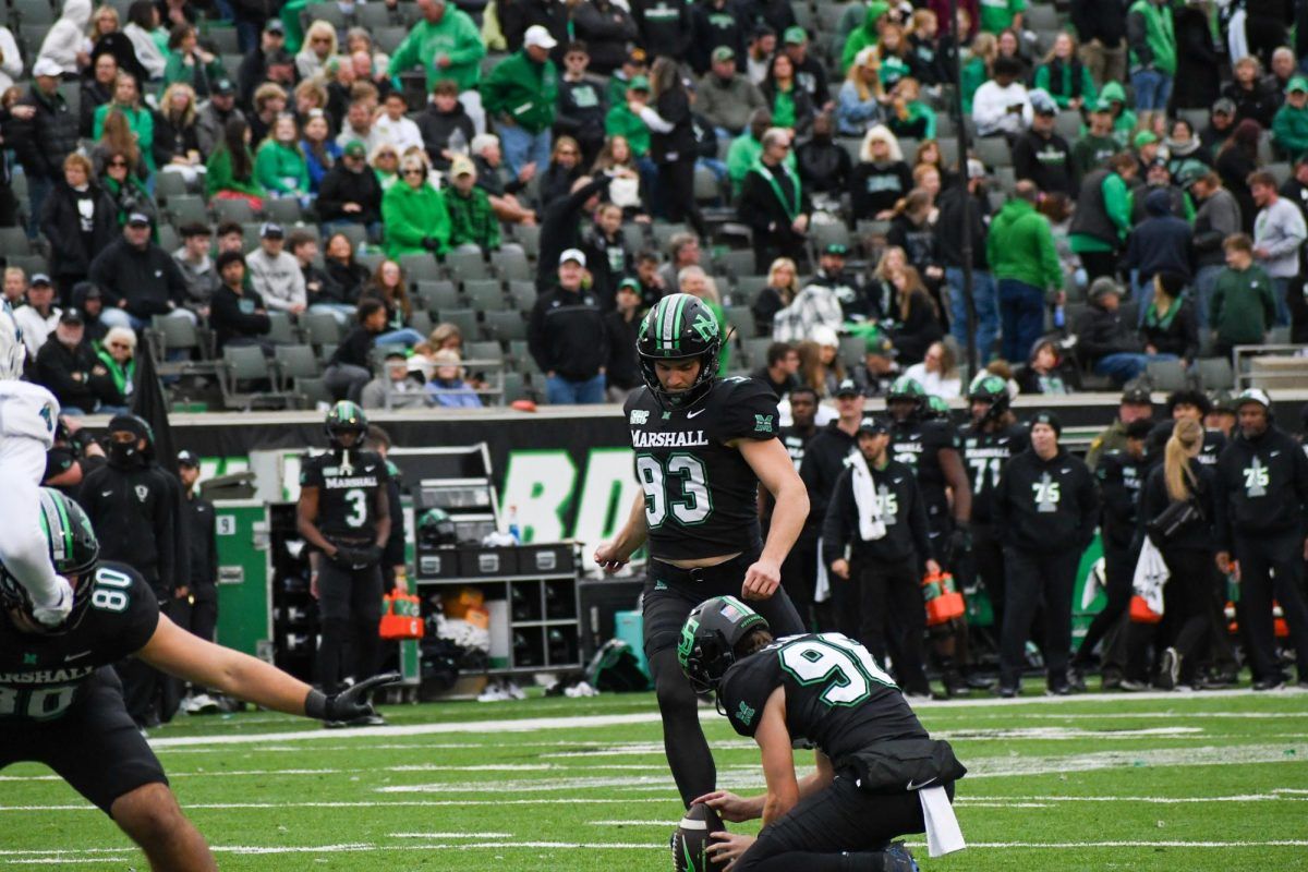 Marshall Thundering Herd at Coastal Carolina Chanticleers Football at Brooks Stadium