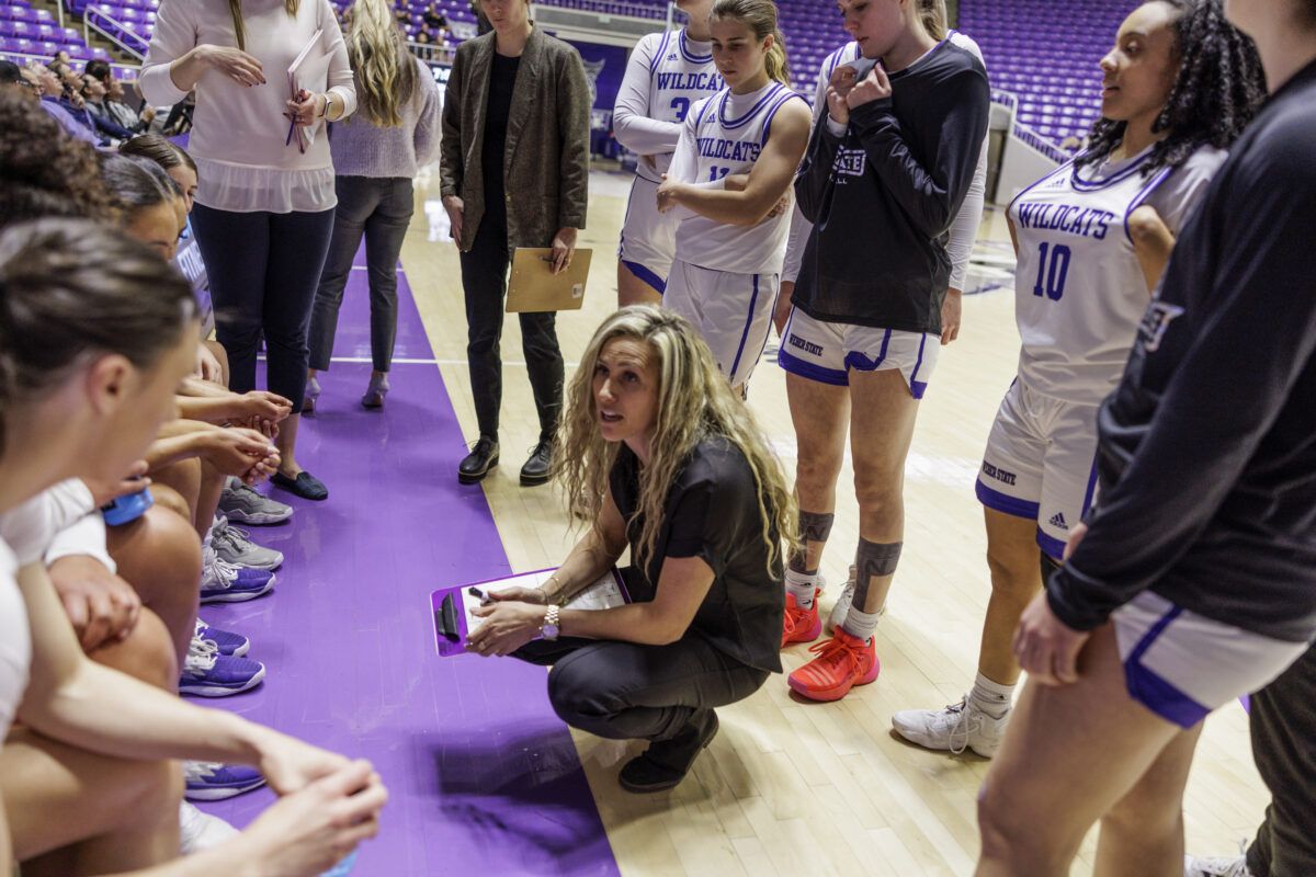 Idaho Vandals at Weber State Wildcats Womens Vollleyball