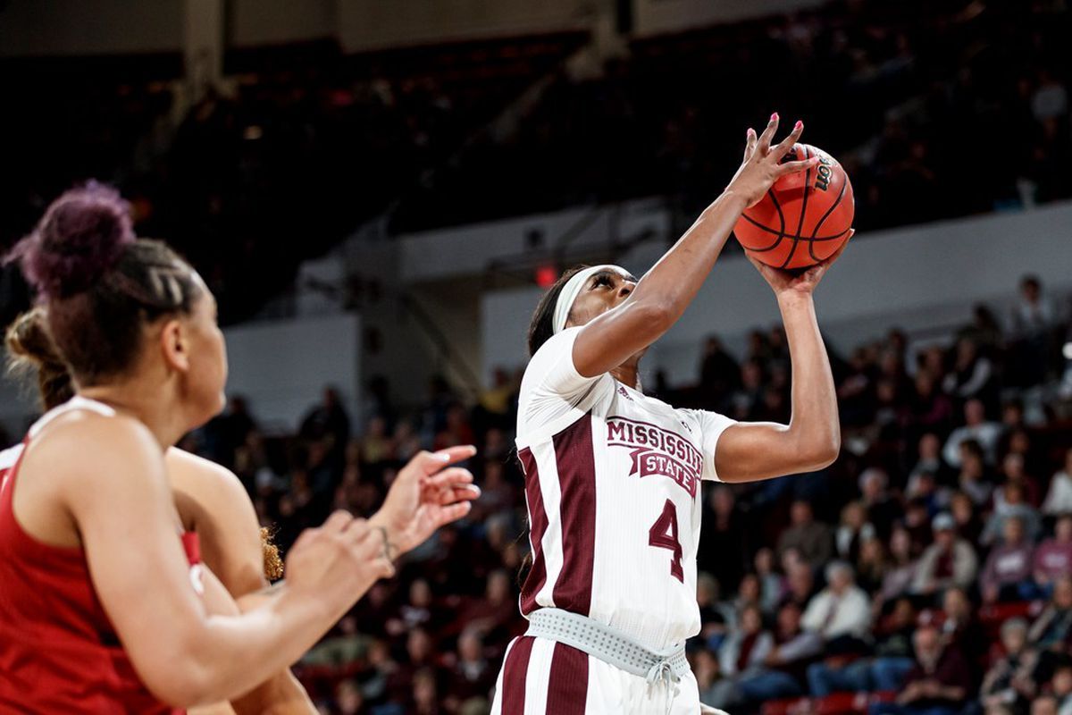 Arkansas Razorbacks at Mississippi State Bulldogs Womens Basketball at Humphrey Coliseum