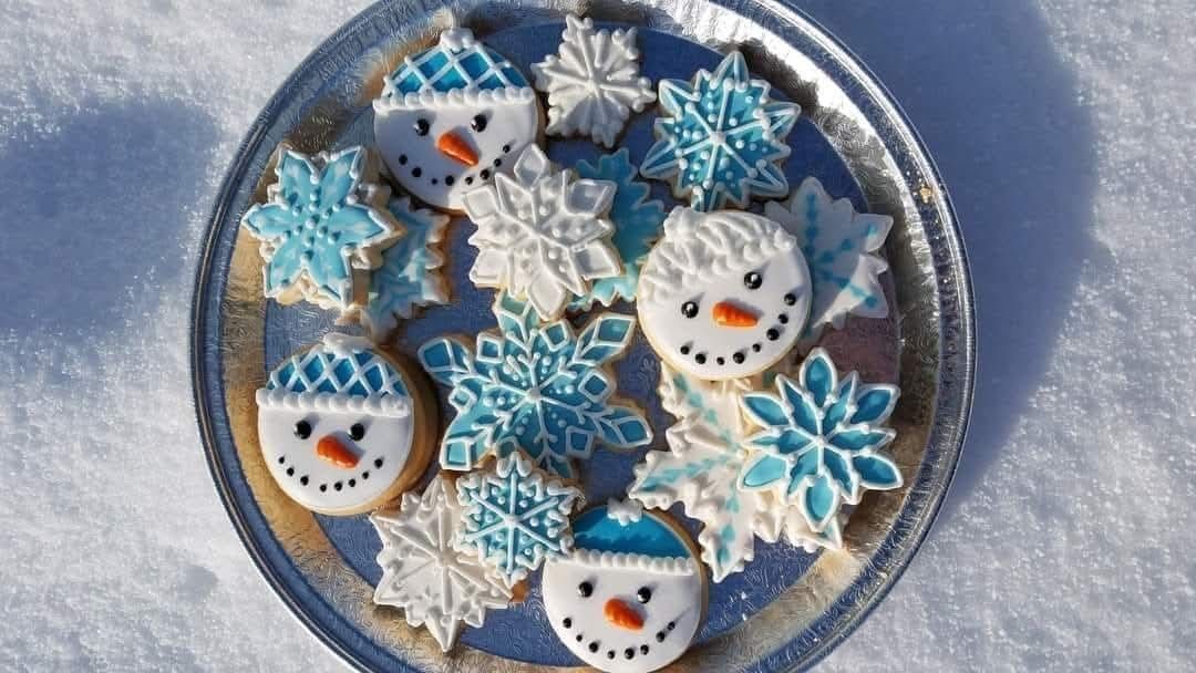 Winter Cookie Decorating with Cider!!