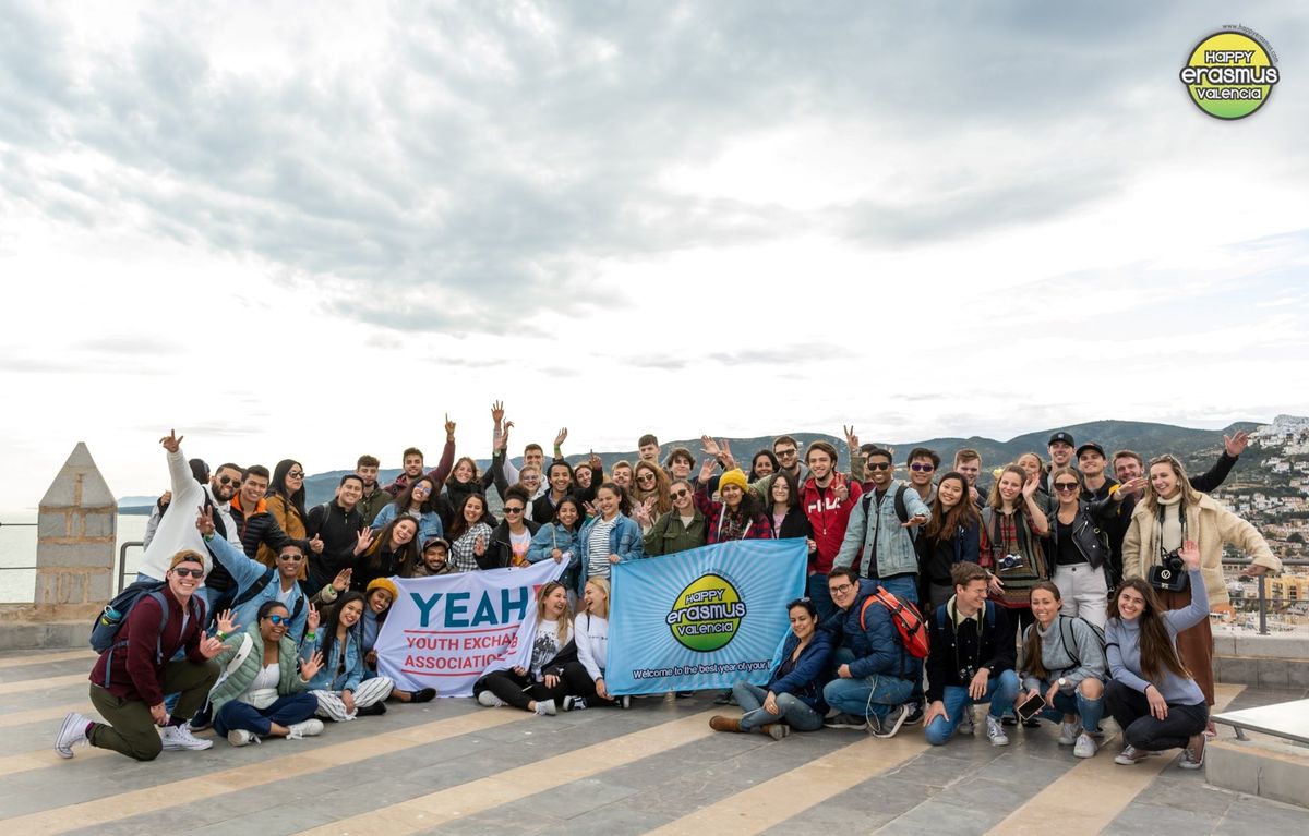 ERASMUS MONDAY: BEER PONG, PAELLA, BEER\/SANGRIA