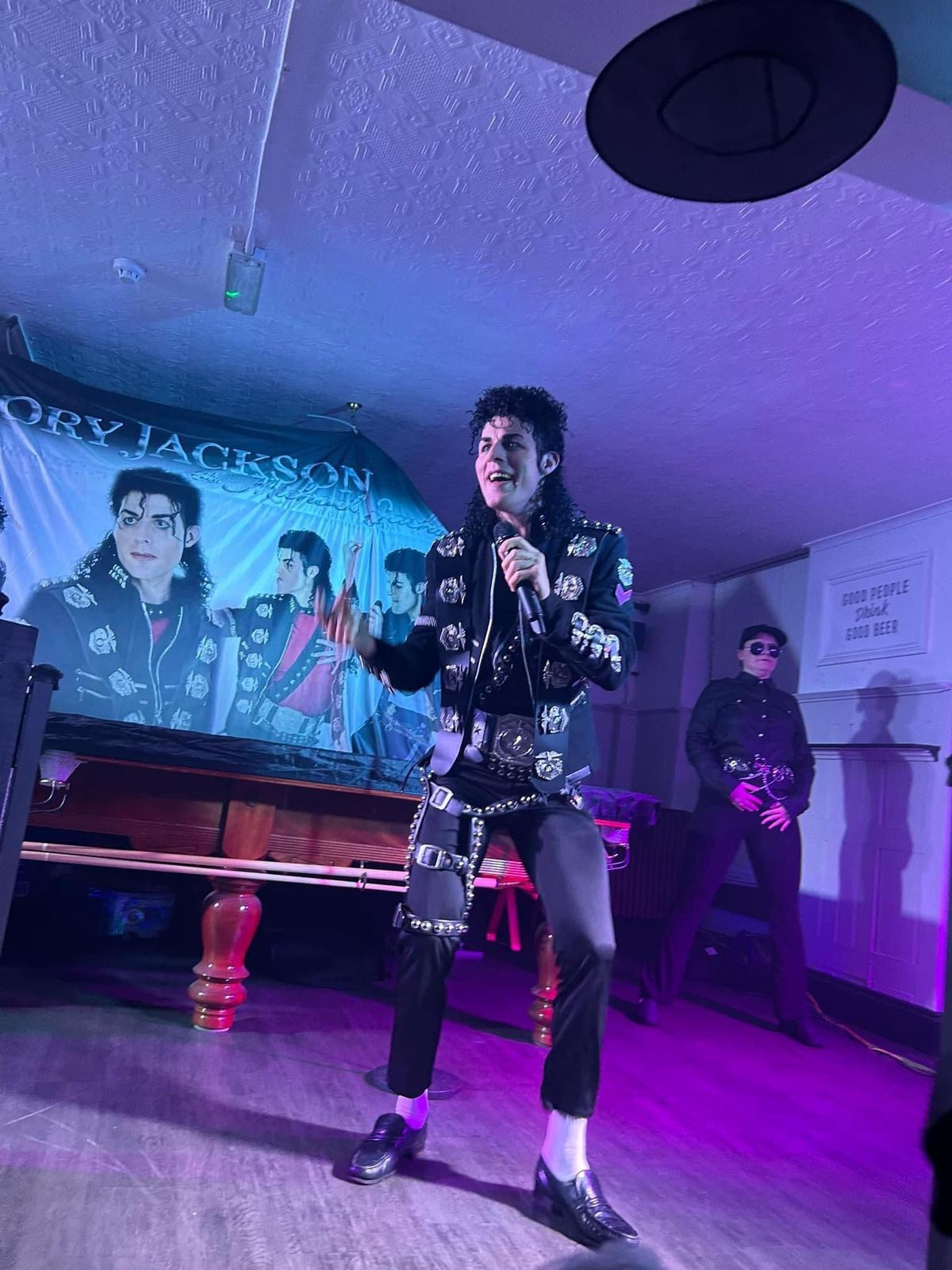 Michael Jackson\u2019s   Tribute Entertainment 