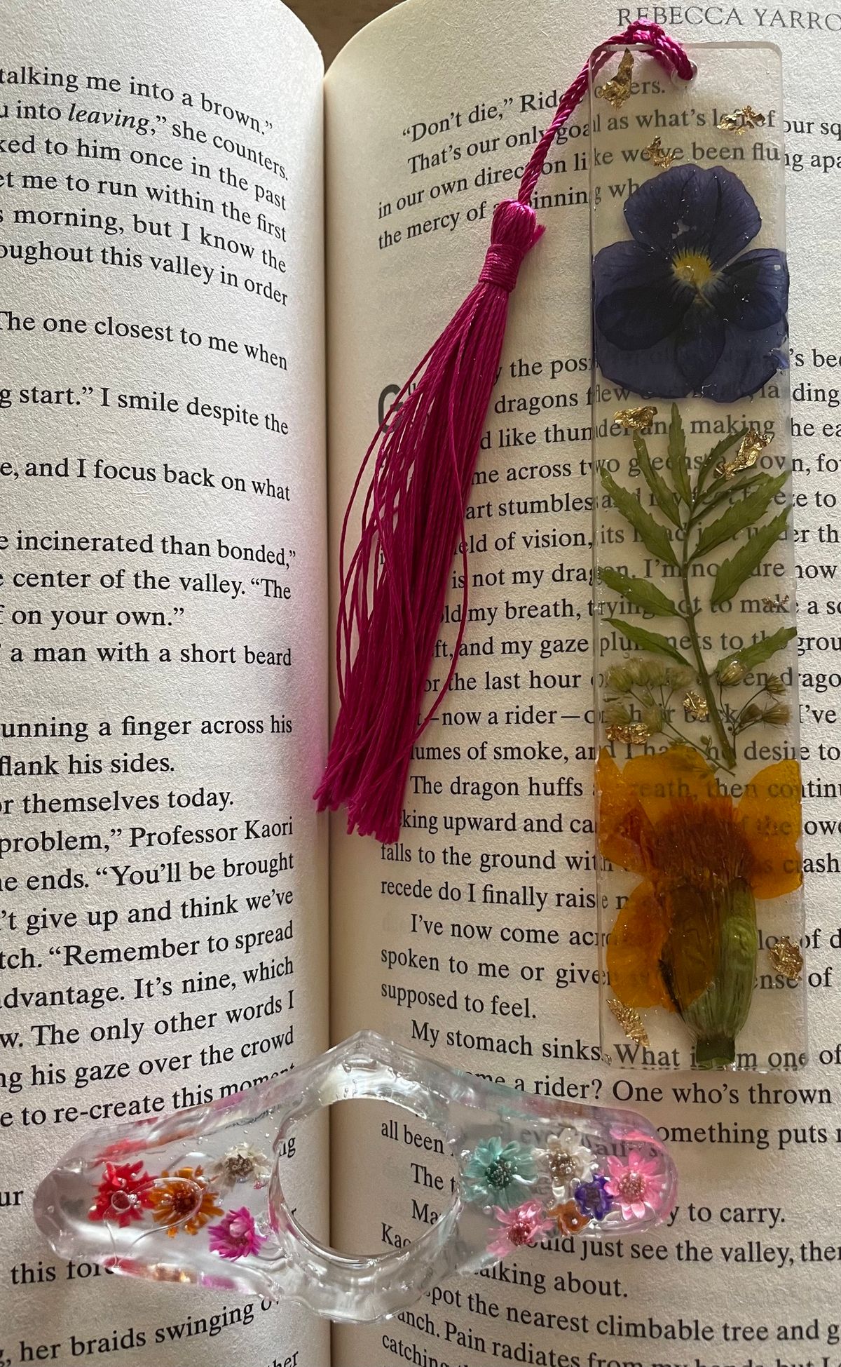 Create a Resin and Pressed Flower Bookmark and Page Holder with Wild Daisy Creative.