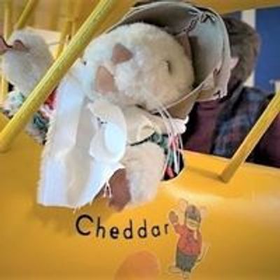 Cheddar the Village Mouse