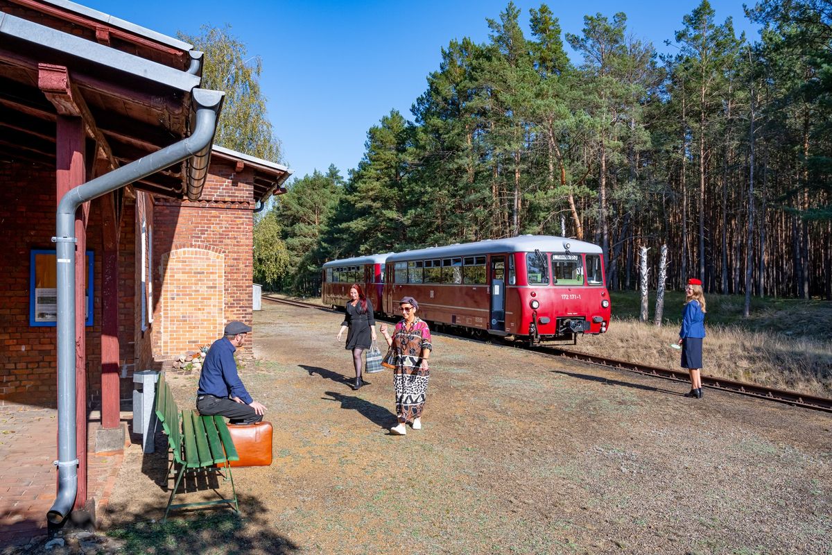 22.03.25-Mit den Ferkeln zur Buckower Kleinbahn und Berliner Stadtrundfahrt