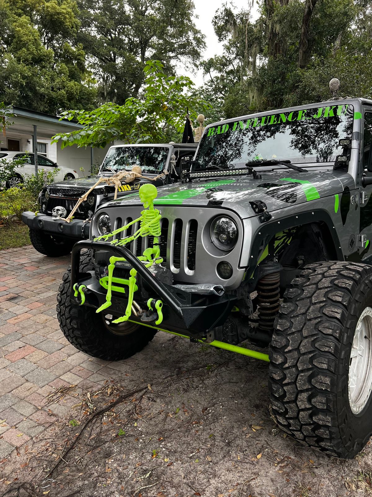 Off-Roaders night at Twin Peaks Halloween edition