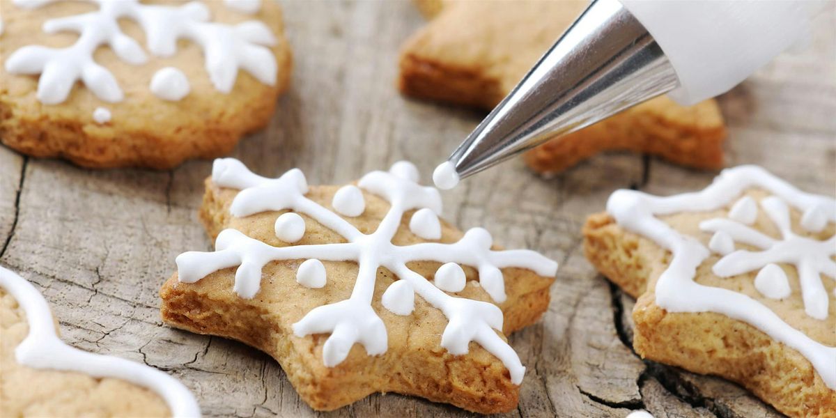 Father's  Day Family Fun: Cookie Decorating Class (1 Adult + 1 Child)