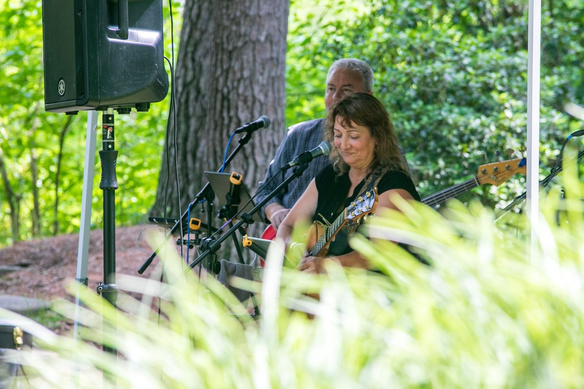 Laurie & The Lefties - Lunchtime Concert Series