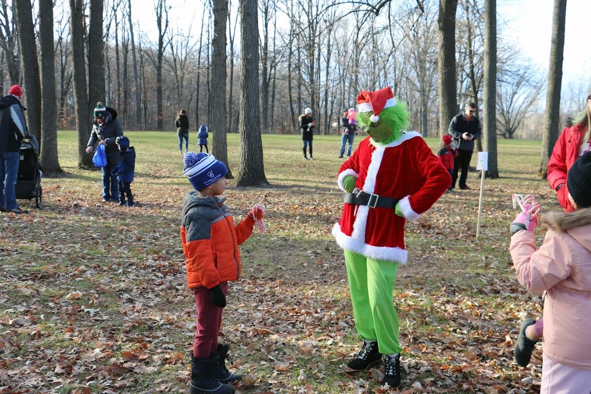 Grinch's Candy Cane Hunt 