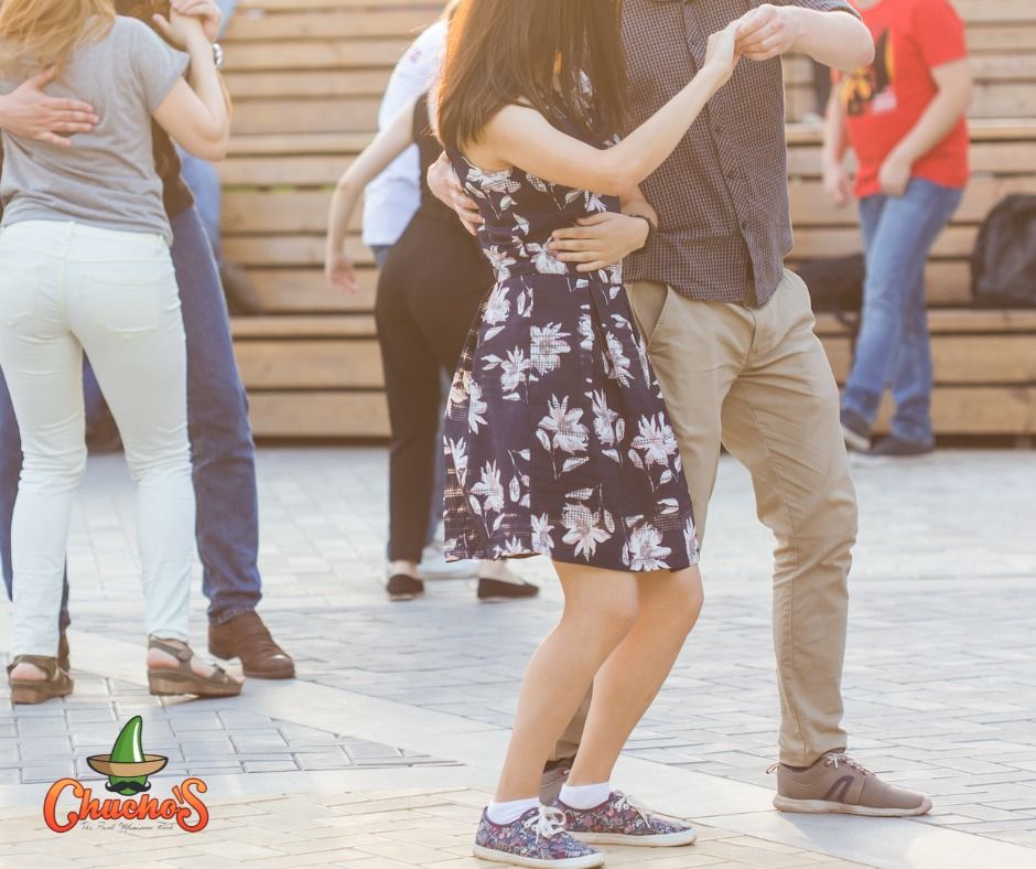 Salsa dancing classes 