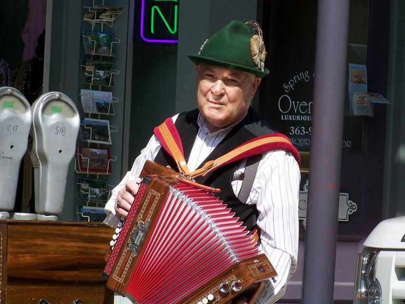 Old-fashioned Music at the Farmstead