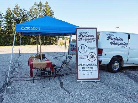 Sharpening At Bloomington Winter Farmers Market Switchyard Park Bloomington 30 January 2021