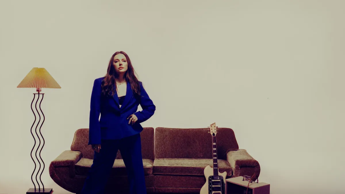 BL\u00dc EYES in Hopewell