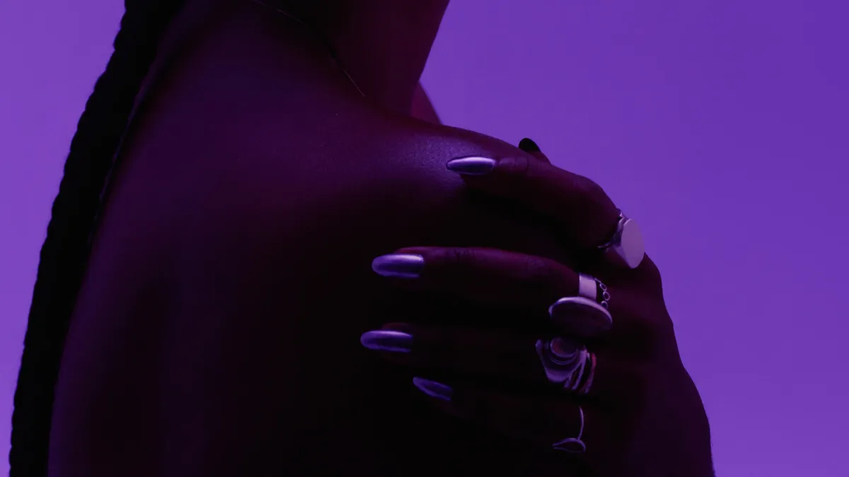 Dominique Fils-Aim\u00e9 in Utrecht