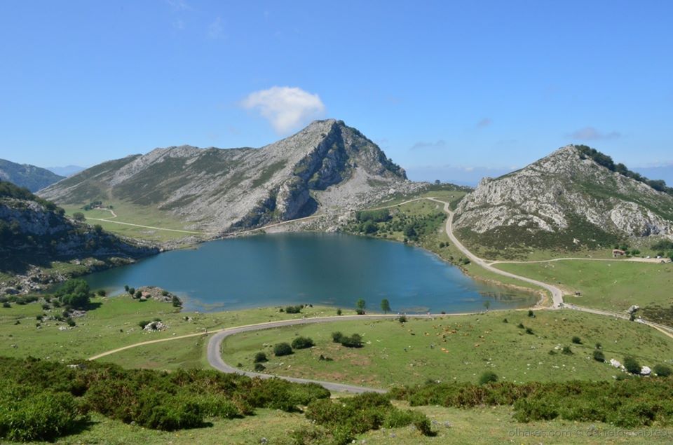 Picos Europa 4 Dias: Potes, Lagos Covadonga, Cangas Onis, Fuente D\u00e9, Ribadesella, Casa Botines