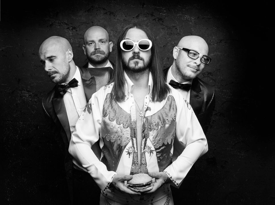 Elvana: Elvis Fronted Nirvana - Prague - Lucerna Music Bar