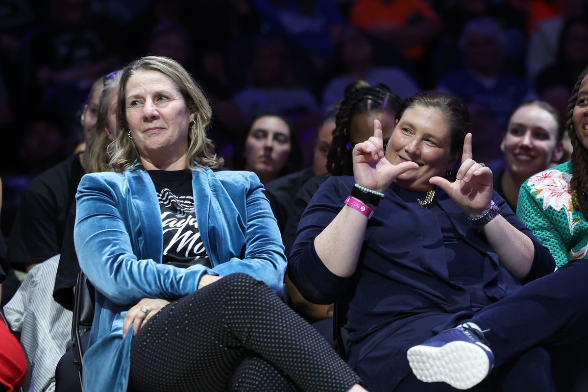 Indiana Fever at Minnesota Lynx