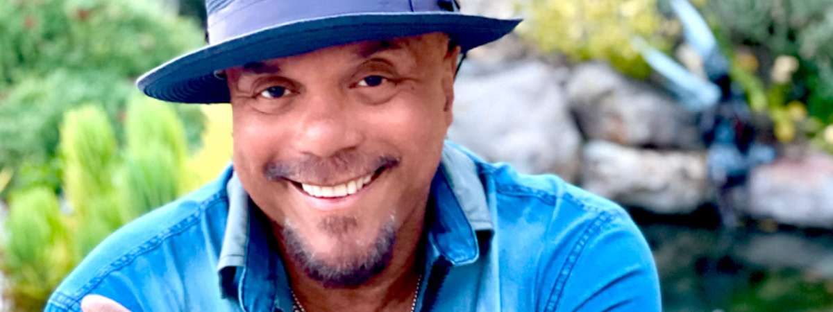 Howard Hewett