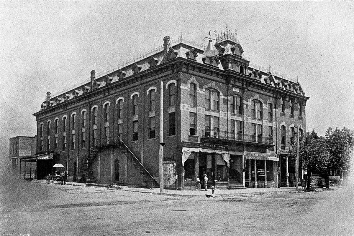 FREE WALKING TOUR: Movie Theaters Through Time