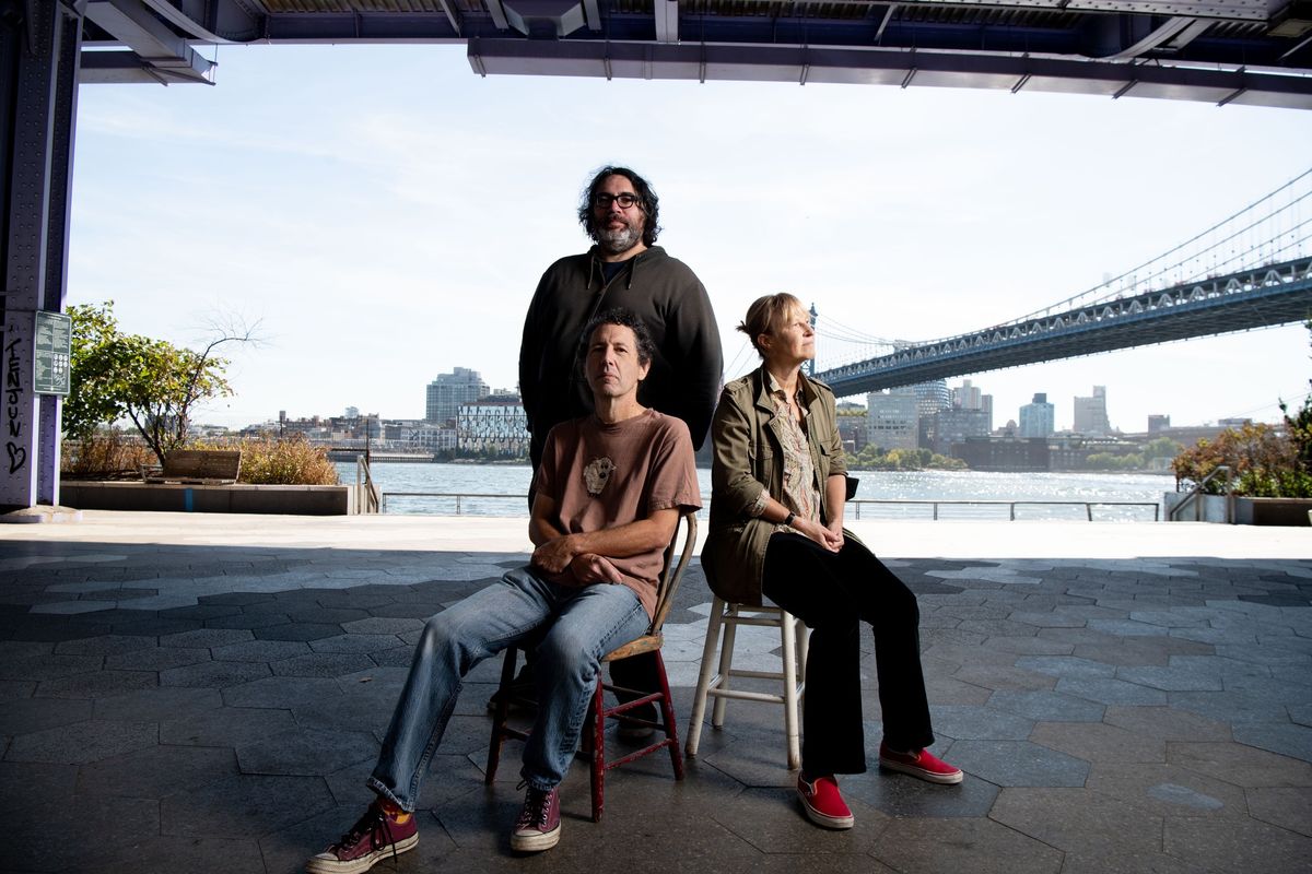 AN EVENING WITH YO LA TENGO