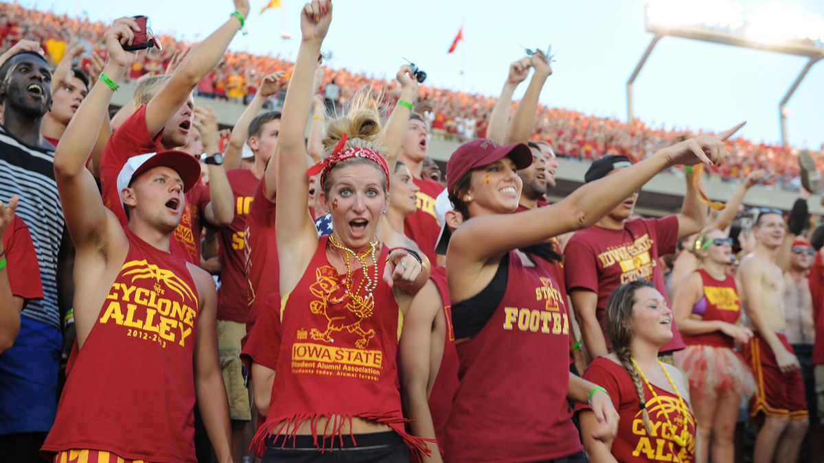Parking Iowa Hawkeyes at Iowa State Cyclones Womens Basketball