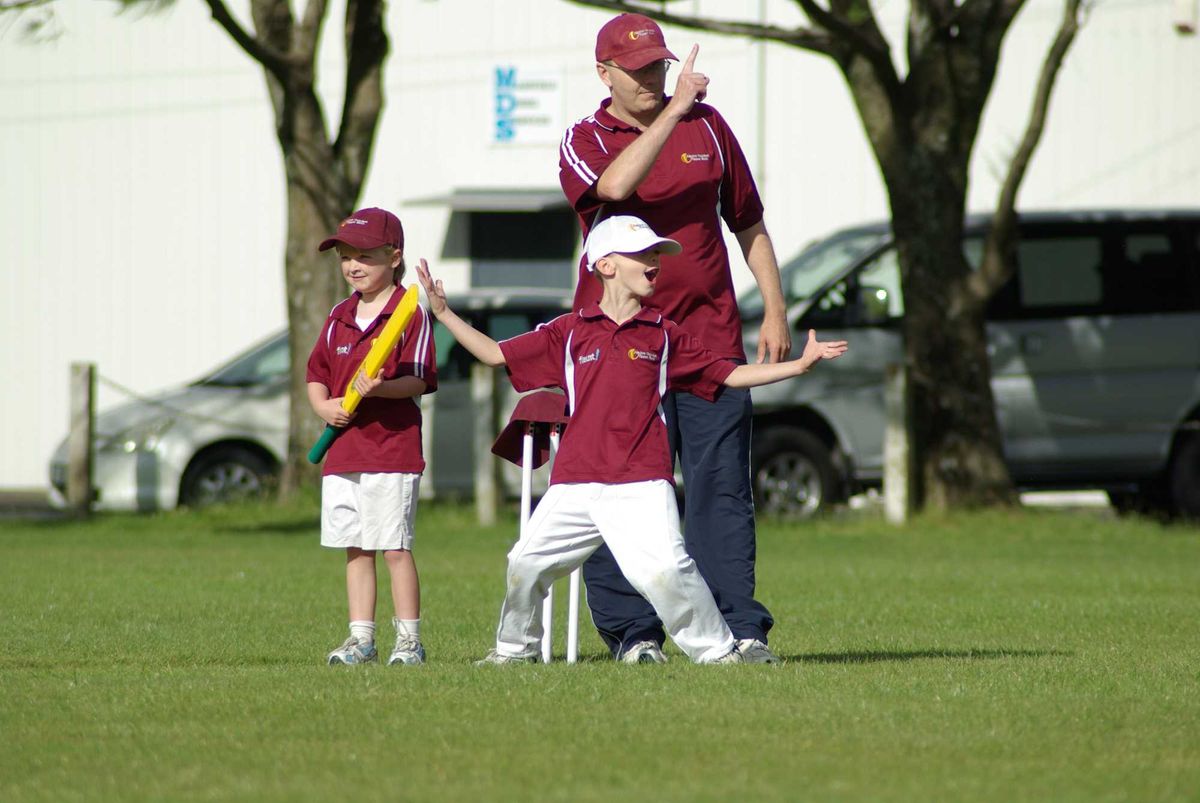 U-Play: Junior Cricket Upper Hutt - Smash Play!