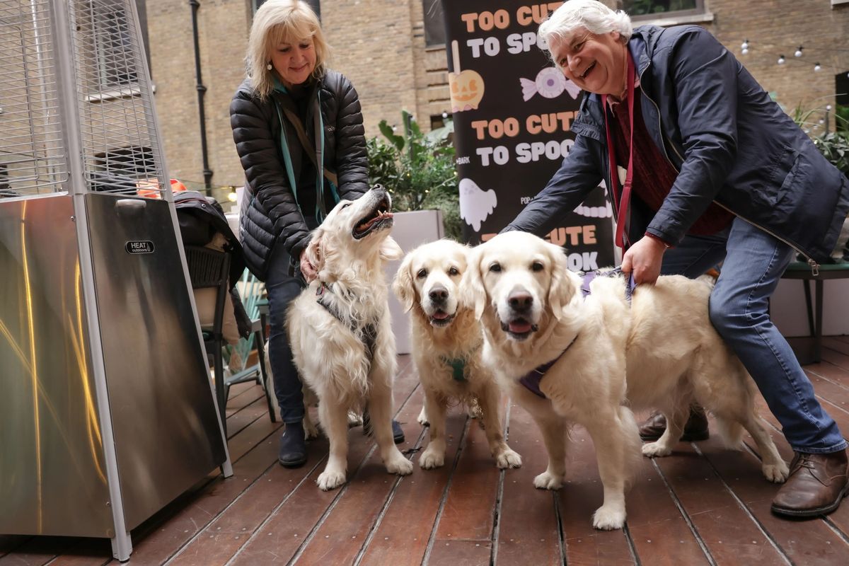 GOLDEN RETRIEVER CAFE\u2122 HALLOWEEN - MANCHESTER