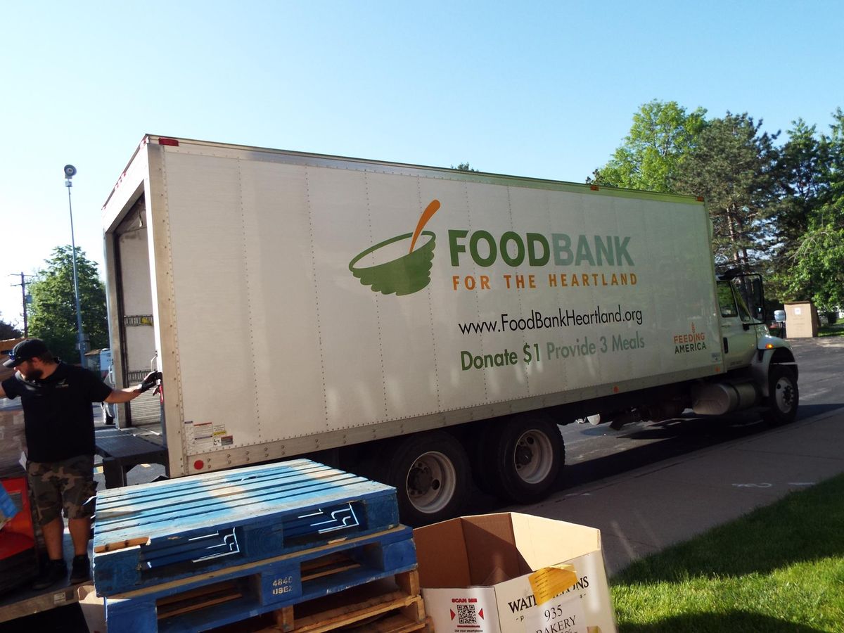 MOBILE FOOD PANTRY