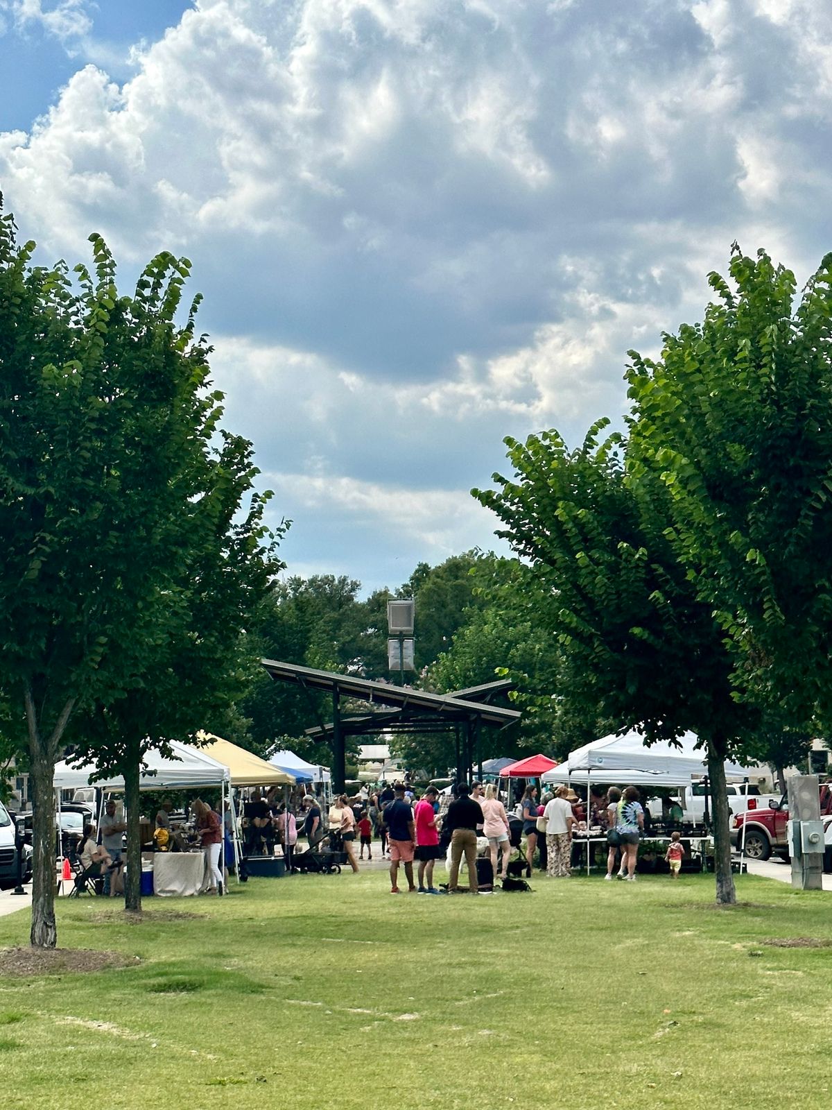 Poplar St Farmers Market