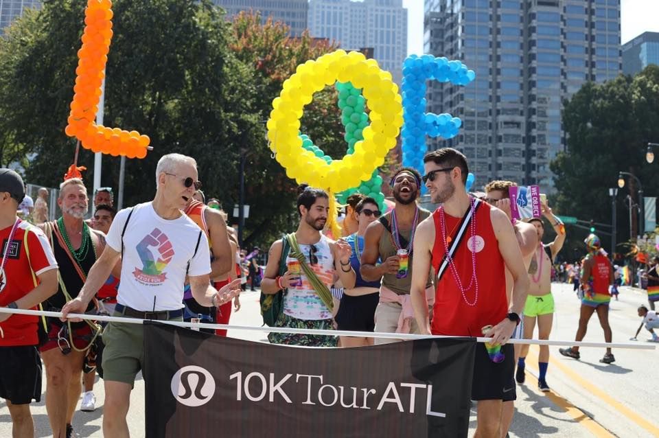 Lululemon 10k Cheer Station