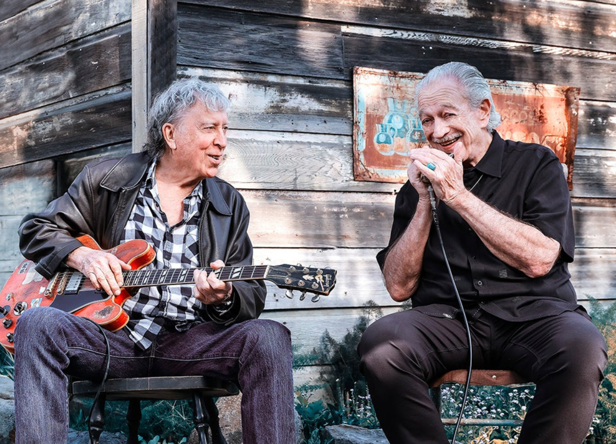 Charlie Musselwhite at Jimmys Jazz and Blues Club