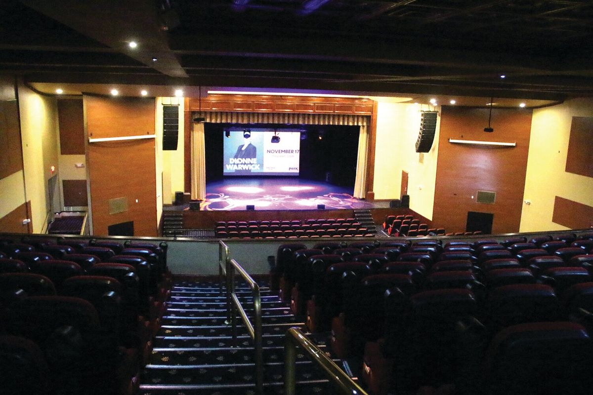 Parking Dionne Warwick (21+)